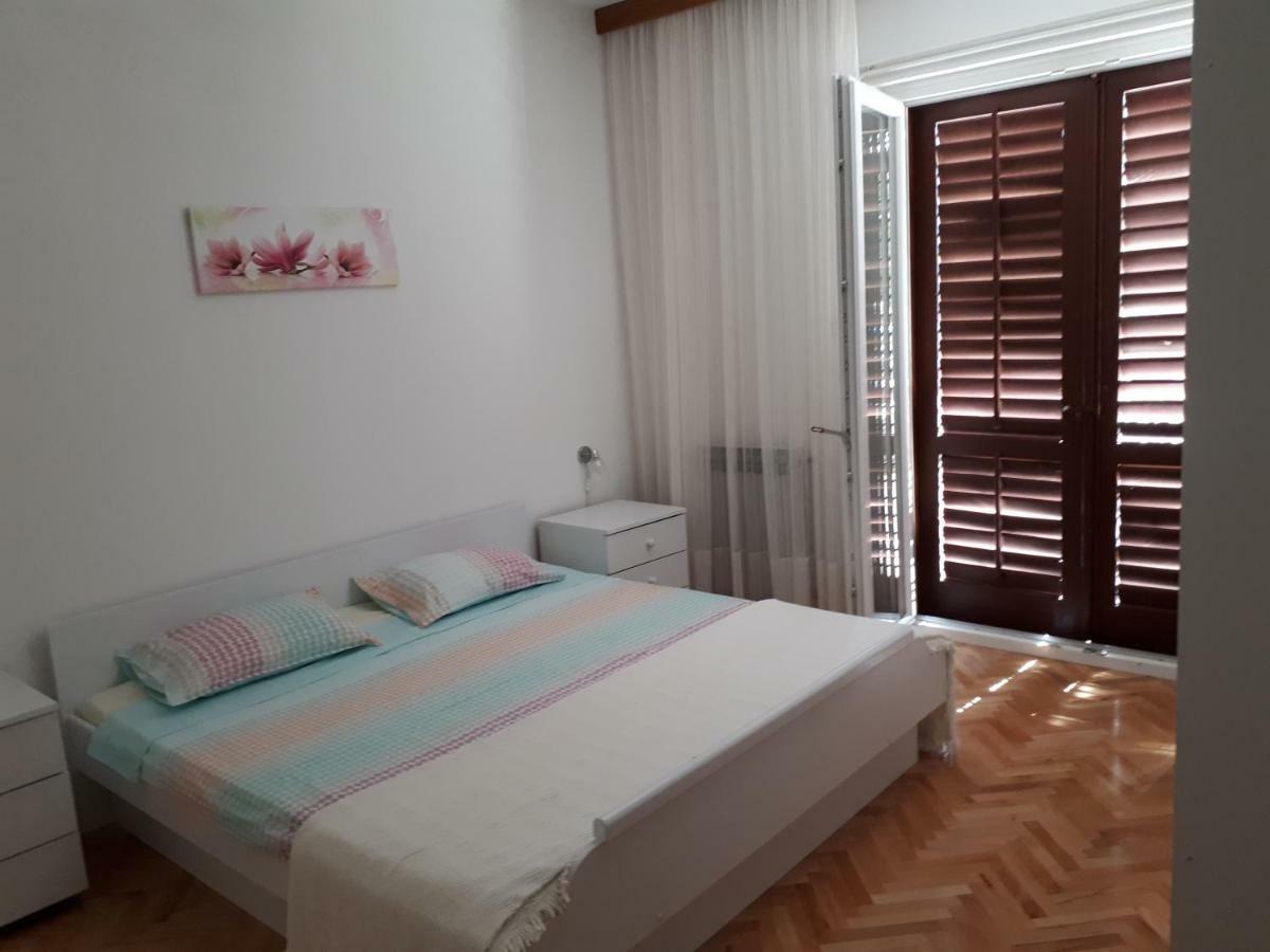 פודסטראנה Apartment Lily מראה חיצוני תמונה